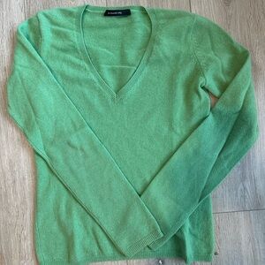%100 Cashmere V-Neck Green Sweater